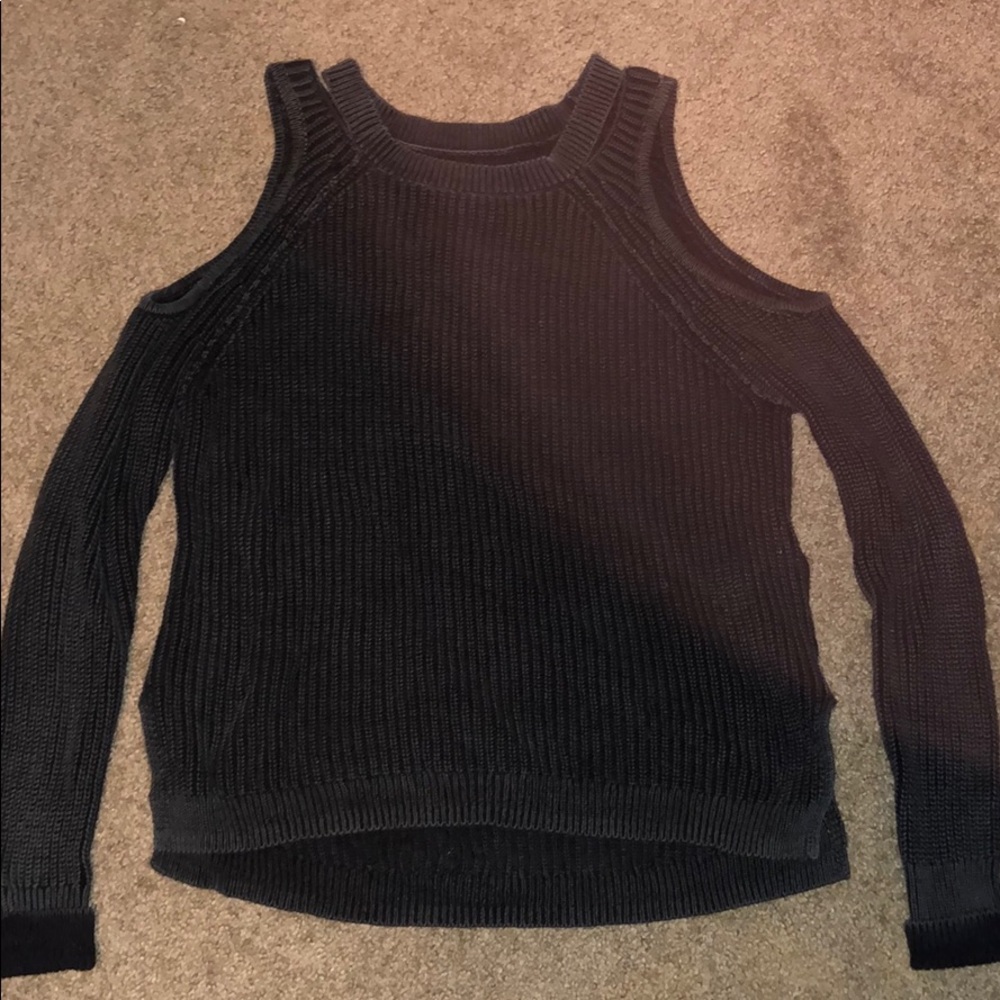 Hollister sweater